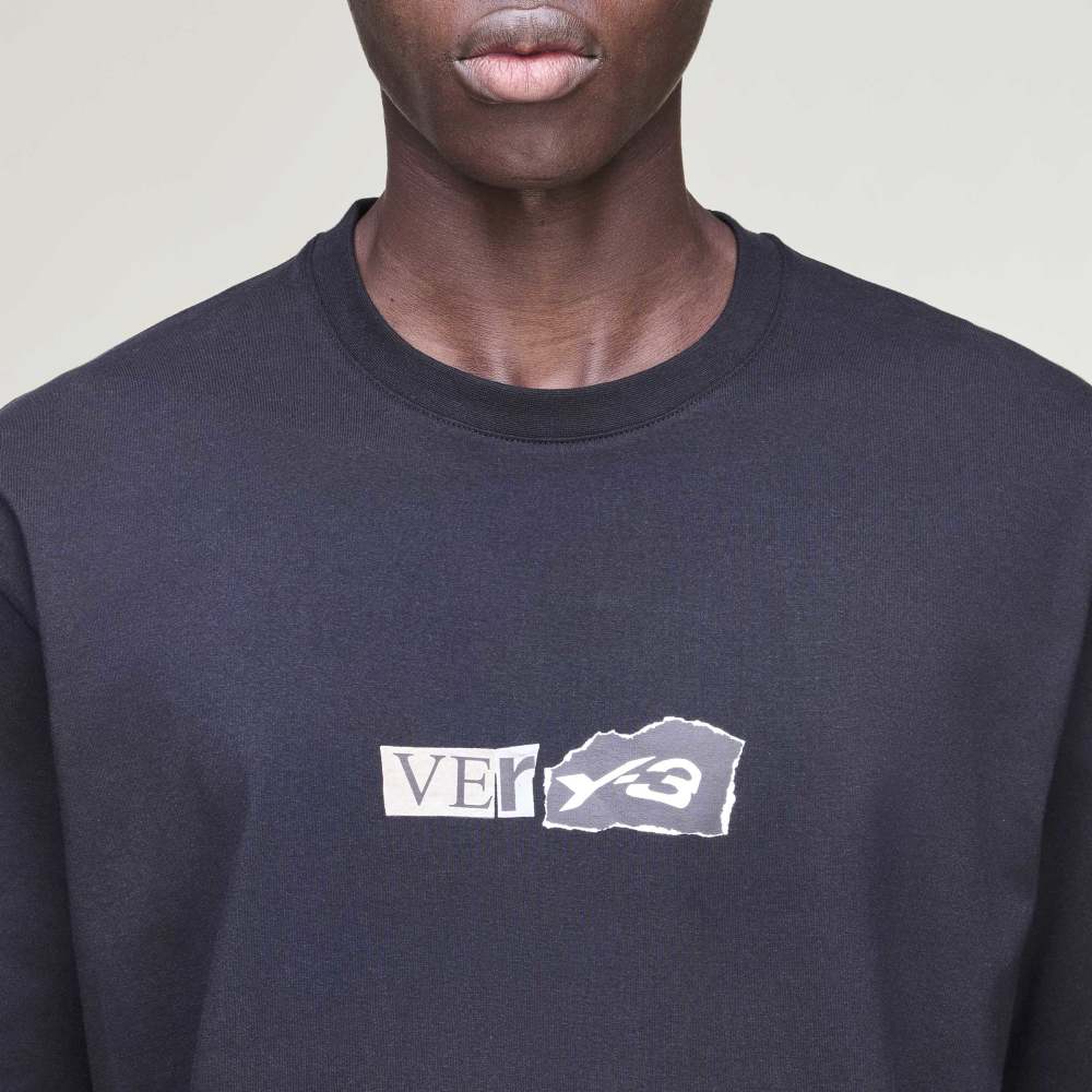 Y-3 GFX SHORT SLEEVE BLACK T-SHIRT 100% COTTON WITH PRINT AT FRONT-HOMBRE AMSTERDAM