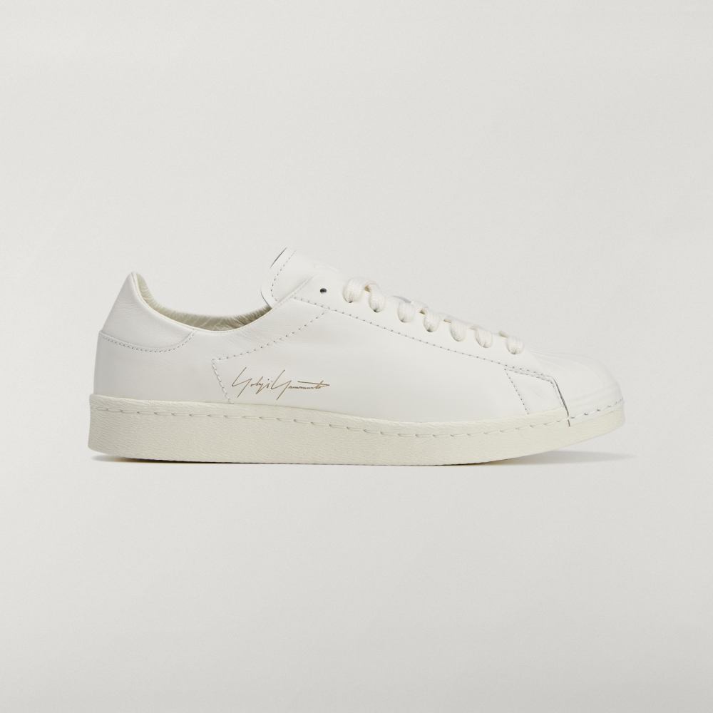 Y-3 SUPERSTAR SNEAKER OFF WHITE WITH LEATHER UPPER RUBBER OUTSOLE  AND LACE CLOSURE-HOMBRE AMSTERDAM