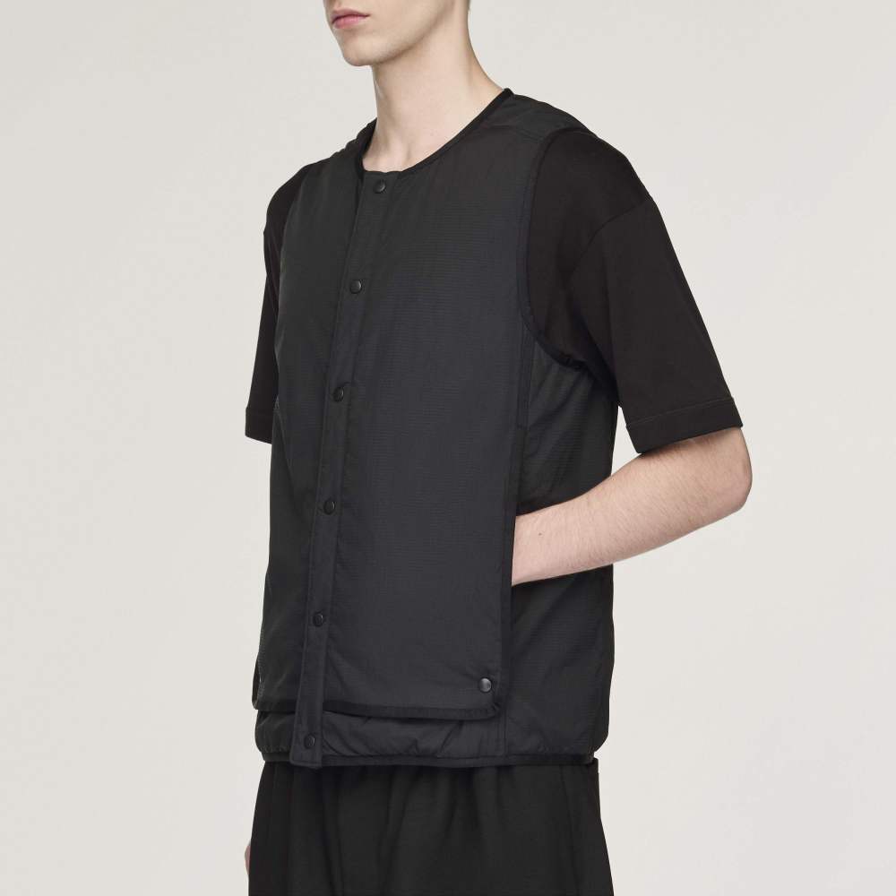 y-3 black lightweight padded vest with button closure