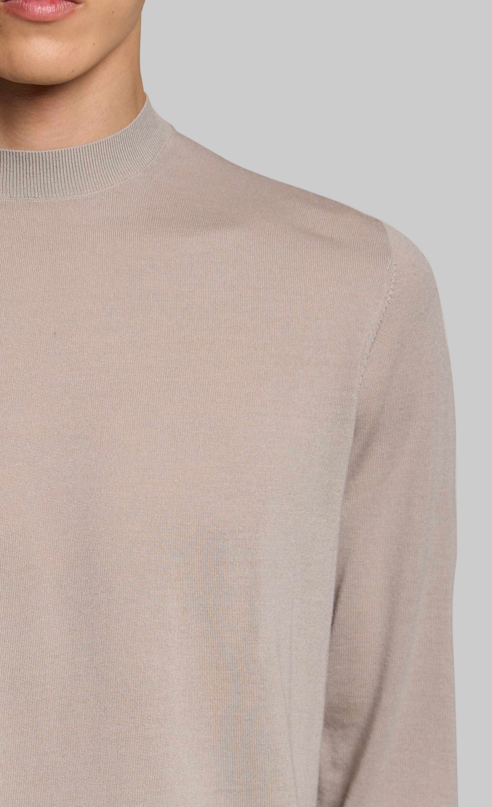 kiefermann fine knit sweater with high collar and long sleeves