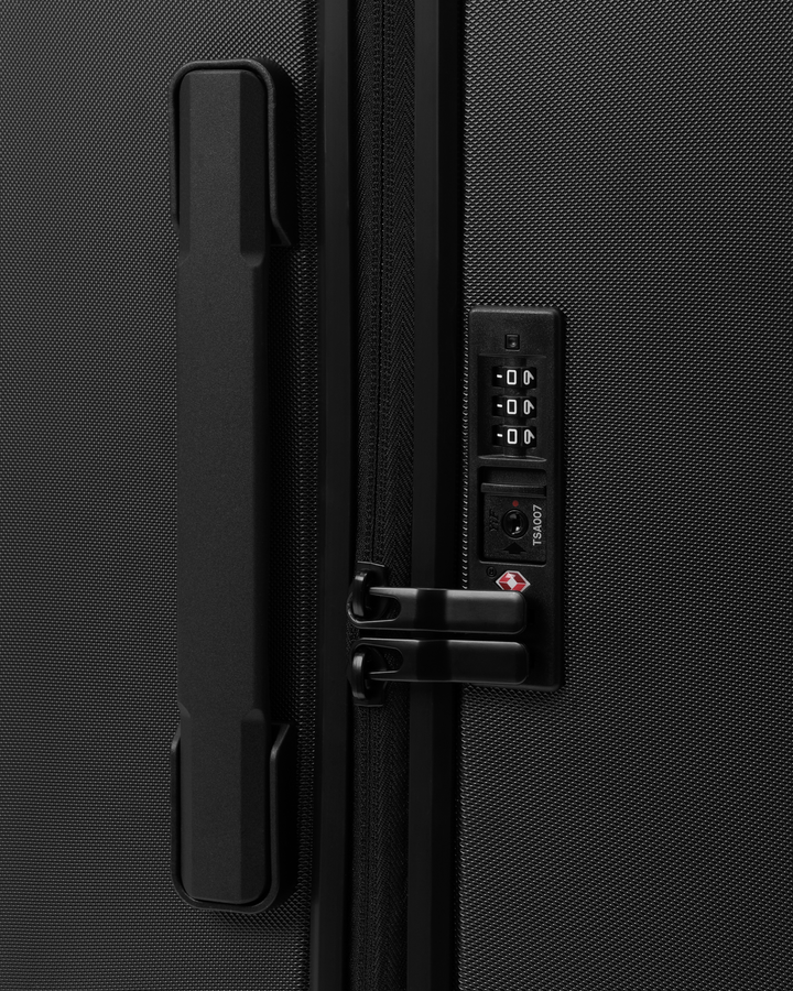 Ramverk Pro Check-In Luggage Medium- Hombre Amsterdam