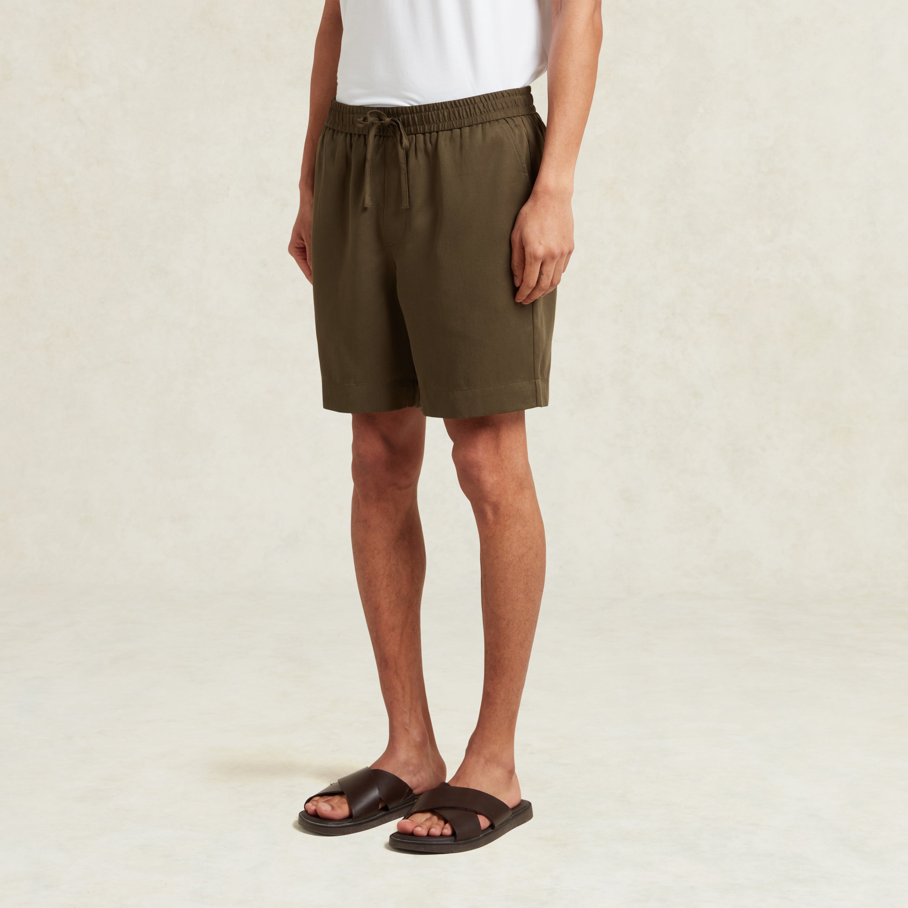 CHÉ TENCEL DRAWSRING SHORT KHAKI - Hombre Amsterdam