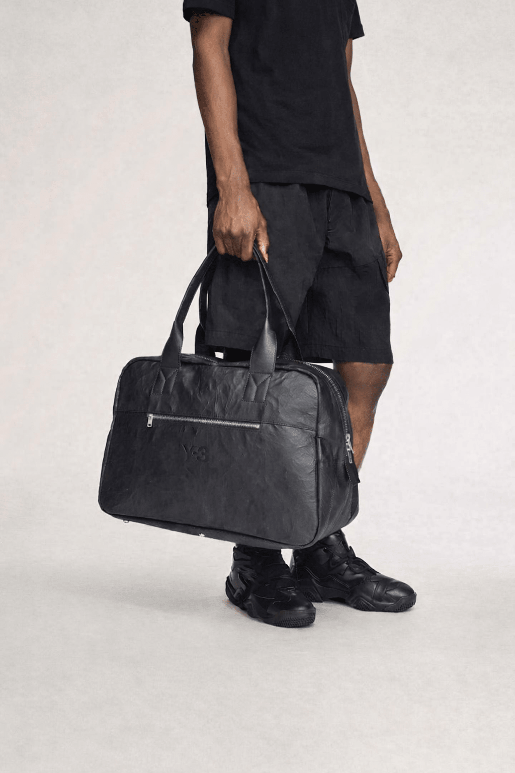 Crinkle Leather Weekender Black - Hombre Amsterdam