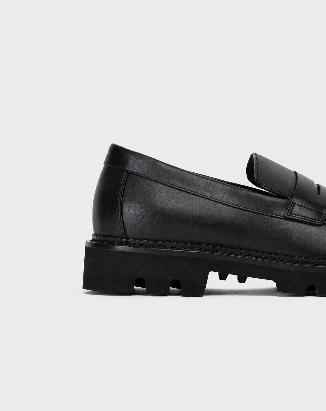 Lug Penny Loafer Black