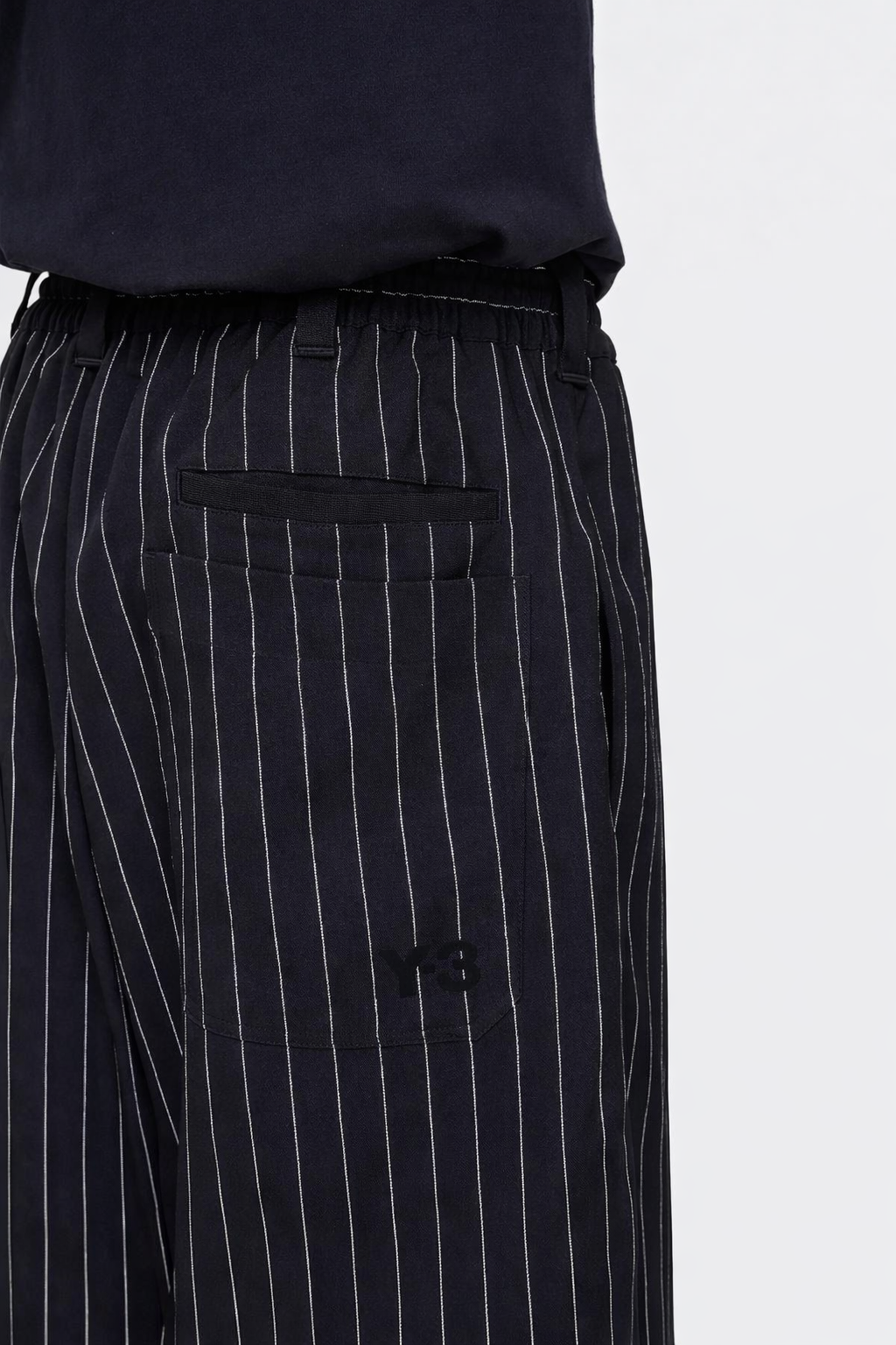 Pinstripe Sport Uniform Short Black- Hombre Amsterdam