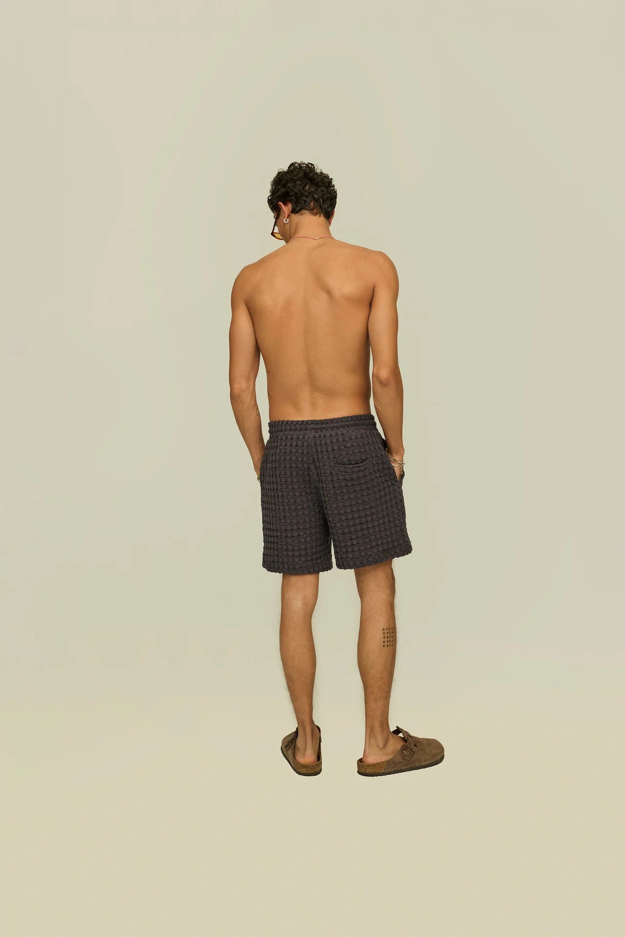 OAS COTTON WAFFLE SHORT NEARLY BLACK - Hombre Amsterdam