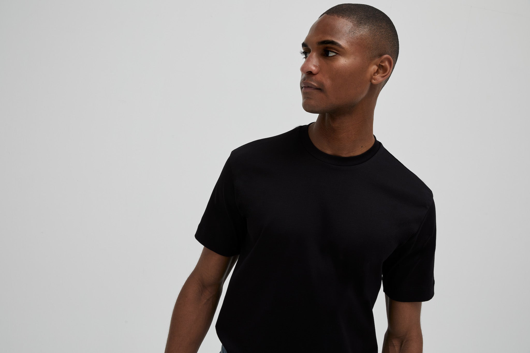 VALENZA INTERLOCK SUPIMA T - SHIRT BLACK COTTON CREW NECK SHORT SLEEVES- Hombre Amsterdam