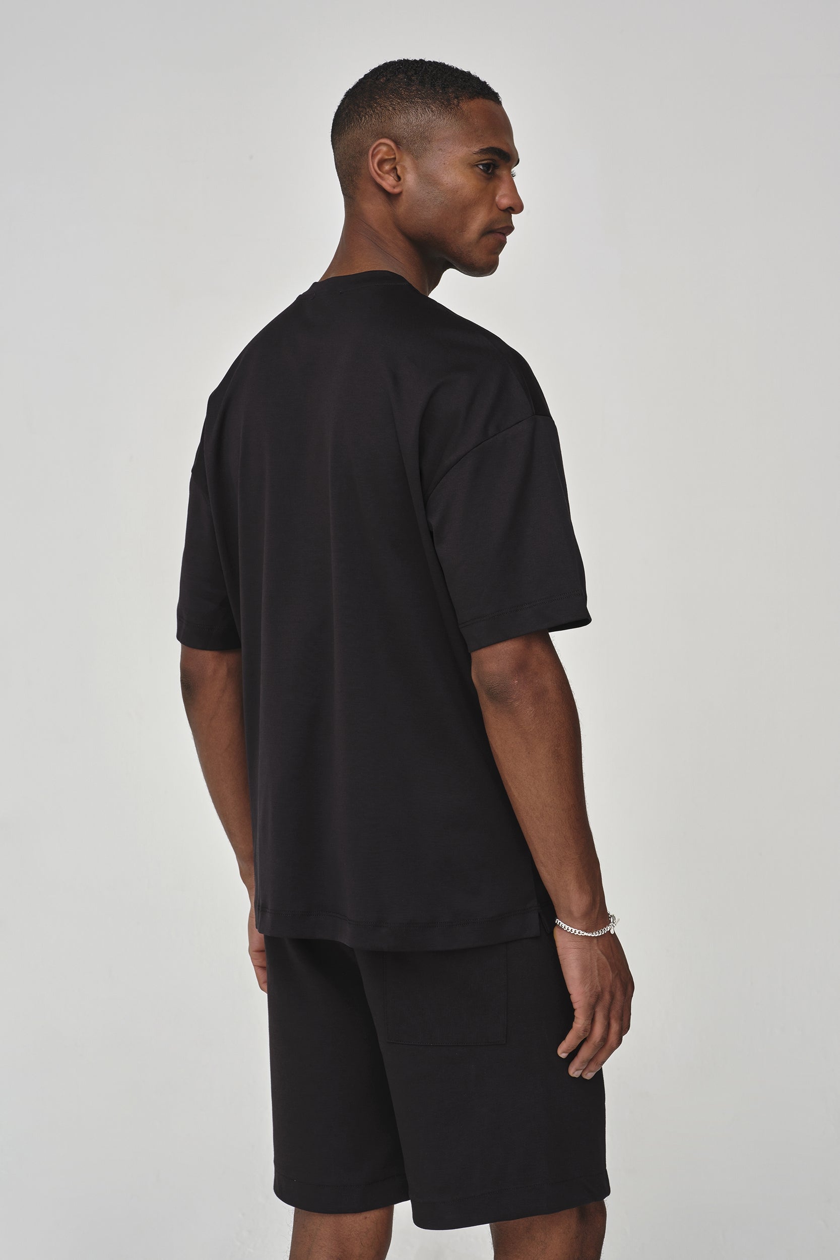 VALENZA INTERLOCK SUPIMA T - SHIRT BLACK OVERSIZED - Hombre Amsterdam