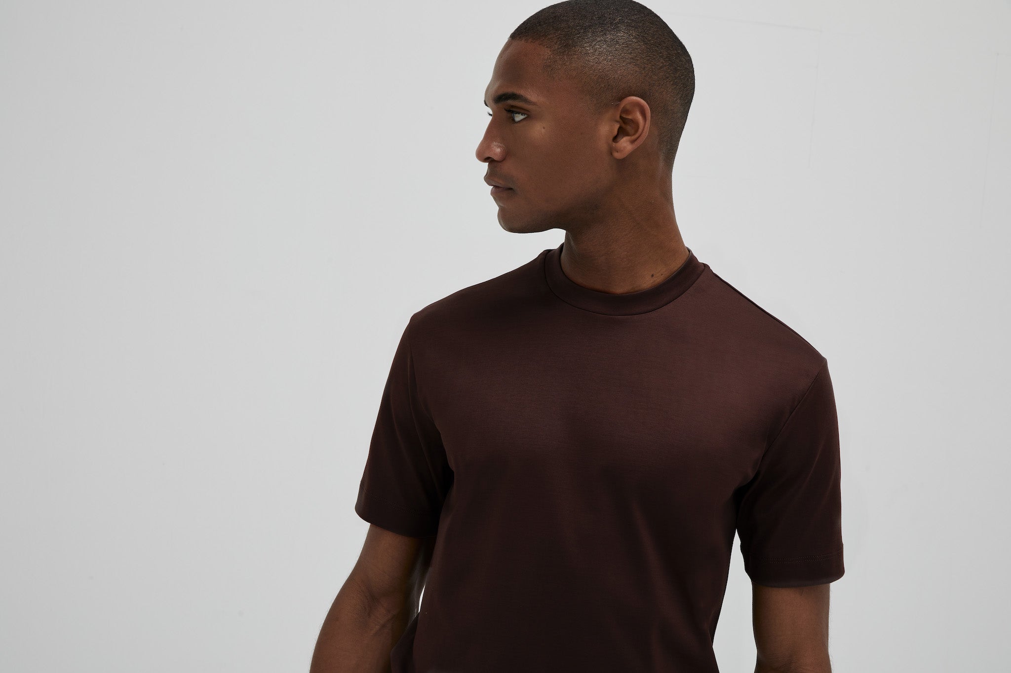 VALENZA INTERLOCK SUPIMA T - SHIRT EBONY BROWN CREW NECK SHORT SLEEVE - Hombre Amsterdam