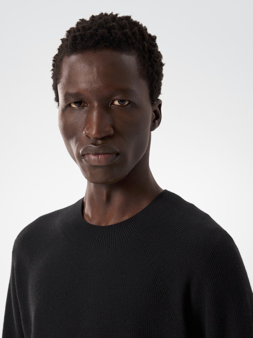 VEILANCE CONIC WOOL MIDLAYER BLACK - Hombre Amsterdam